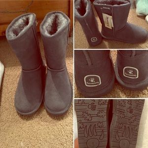Brand New Bearpaw Boots