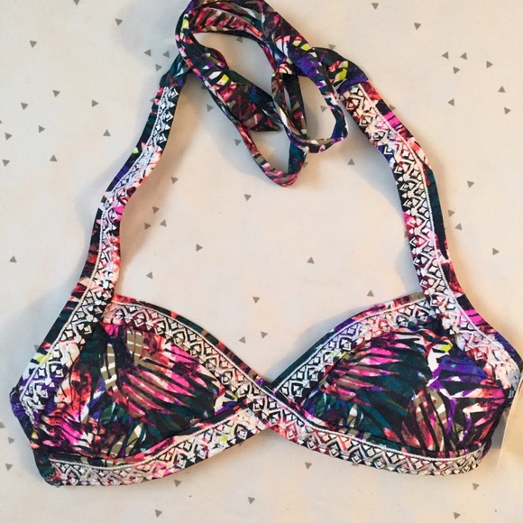 PINK Victoria's Secret Other - ⛔️SOLD ON MERC⛔️VS PINK Leafy Bikini Top