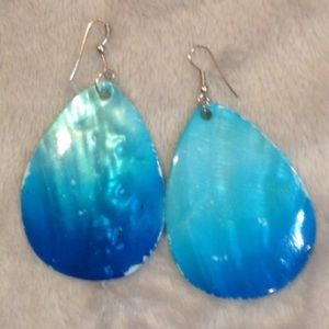 Blue dangle shell earrings