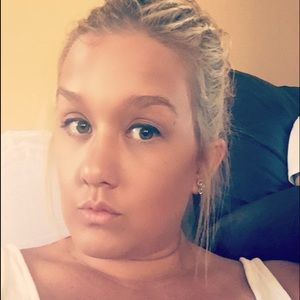 Meet your Posher, Jacquelynn