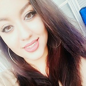 Meet your Posher, Carmen
