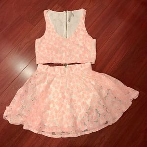 Peach flower Crop top + skirt set💫