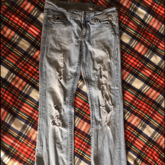 Miss Me Destroyed jeans