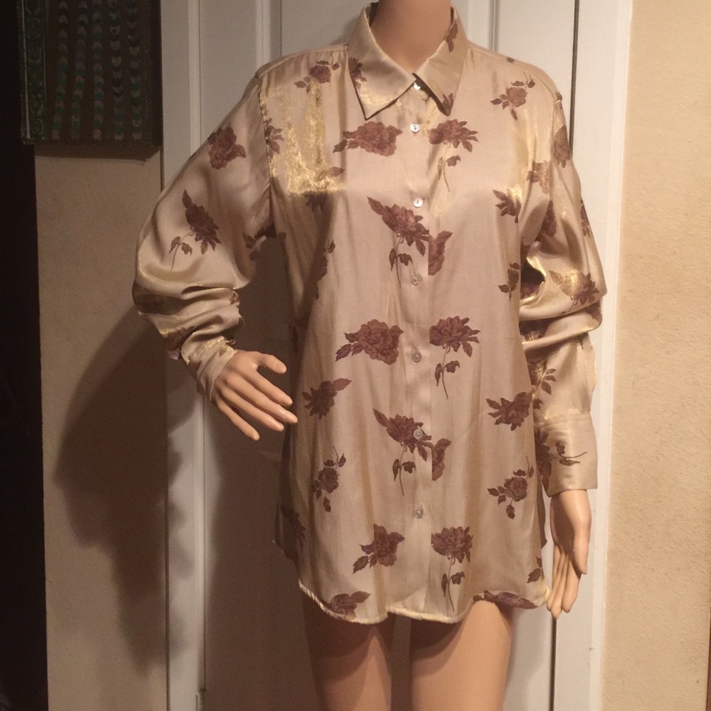 NWOT shimmery shirt
