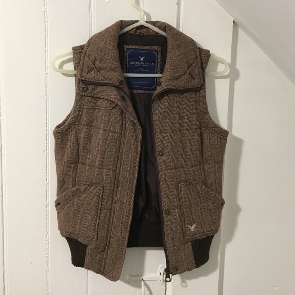 American Eagle Vest - Picture 2 of 2