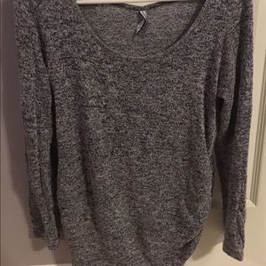 Belly by Design thin long sleeve Maternity shirt