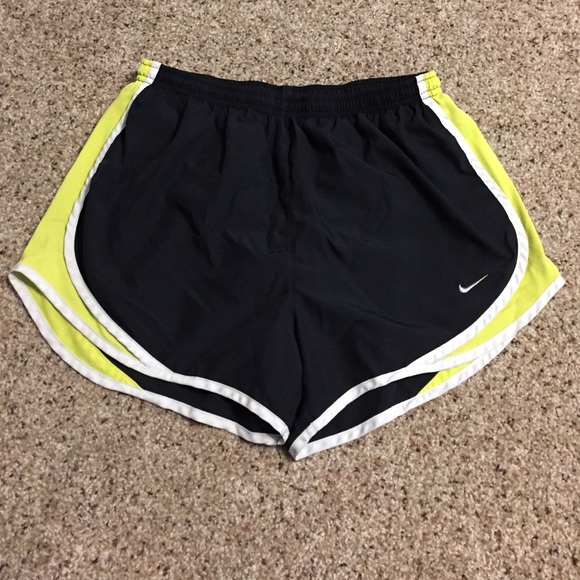 Nike shorts - Picture 1 of 2