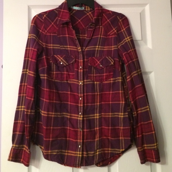 Maurices long sleeve flannel - Picture 2 of 3