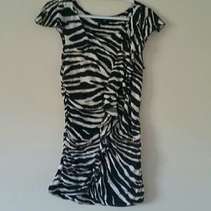 Short sleves leopard printed top