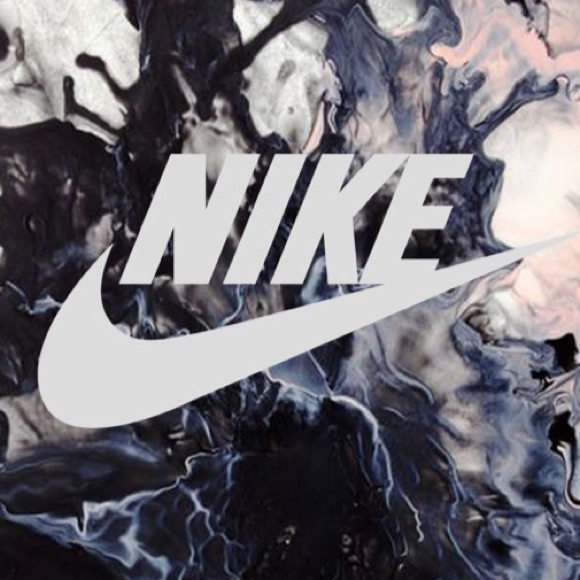 Meet your Posher, Emma - Picture 1 of 1