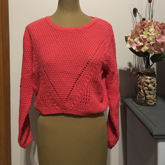 I. O. T Sweaters - Pink crop sweater