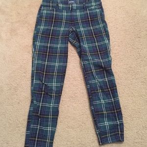 Size 4 Green Plaid Ankle Length Pants