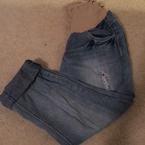 Wall Flower Distressed Capri jeans