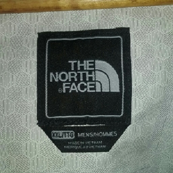 Brand new 2XL Northface jacket - Picture 4 of 4