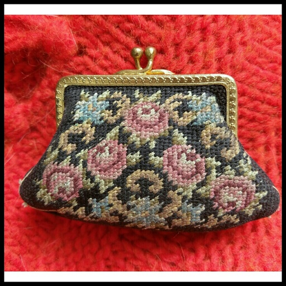 Vintage Tapestry Coin Purse - Picture 2 of 4