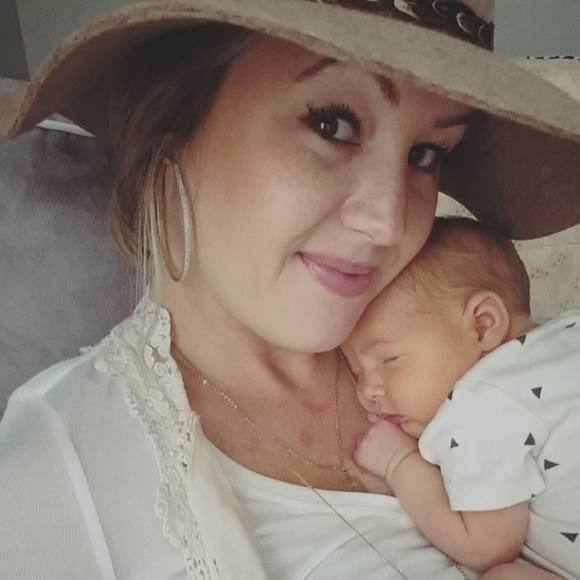 Meet your Posher, Whitney - Picture 1 of 1