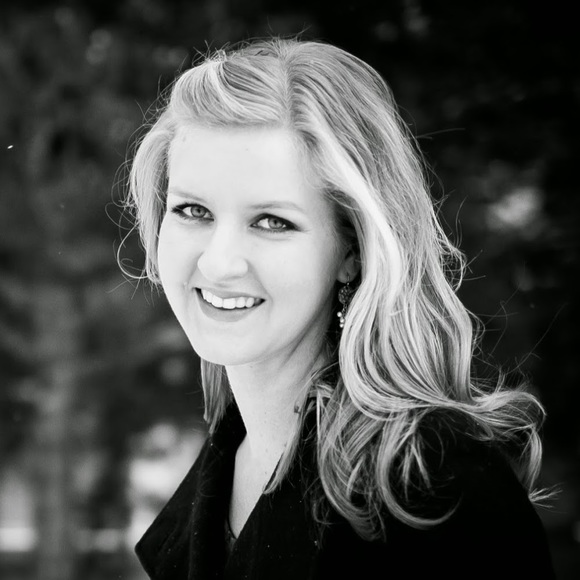 Meet your Posher, Lydia