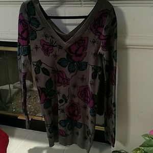 Long sleeve gray sweater