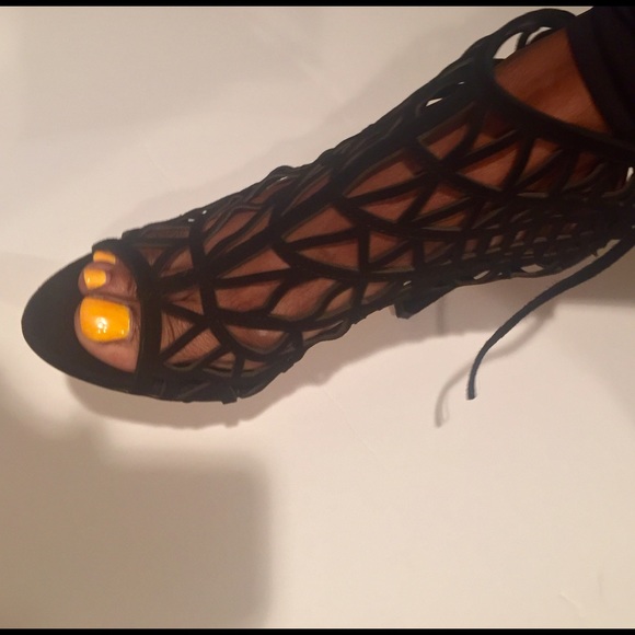 Zara suede leather lace up pump