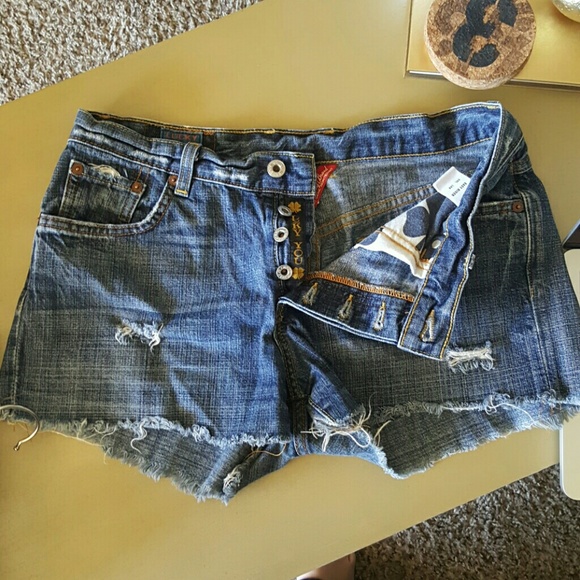 Lucky Brand destroyed denim sorts
