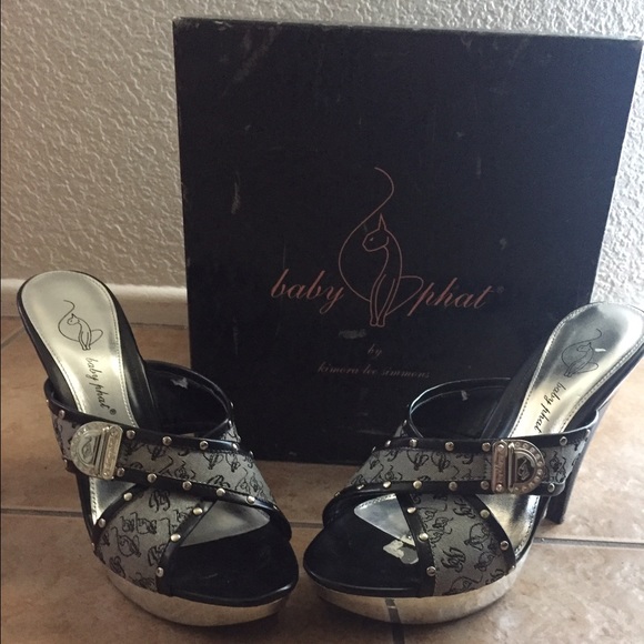 Shoes - Picture 3 of 3