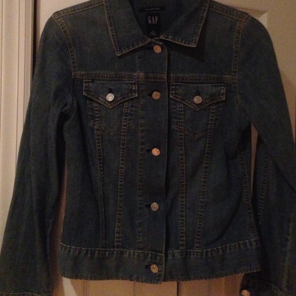 Moving SALE!!  *NWT* GAP Denim Jacket - Picture 1 of 4