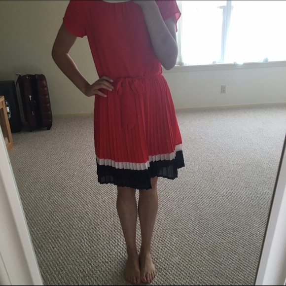 Red Dress - Picture 2 of 4