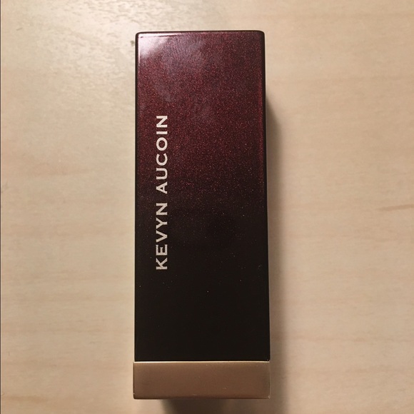 Kevin Aucoin lipstick "the expert lip color"