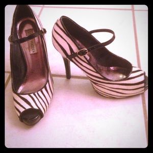 Steve Madden zebra print high heels