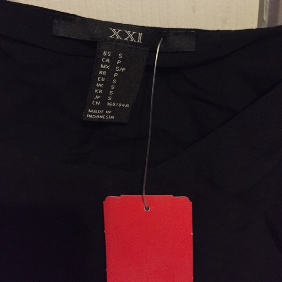 Forever 21 blouse - Picture 4 of 4