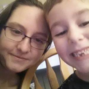 Meet your Posher, Bobbi-jo