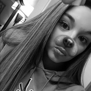 Meet your Posher, Jocelyn