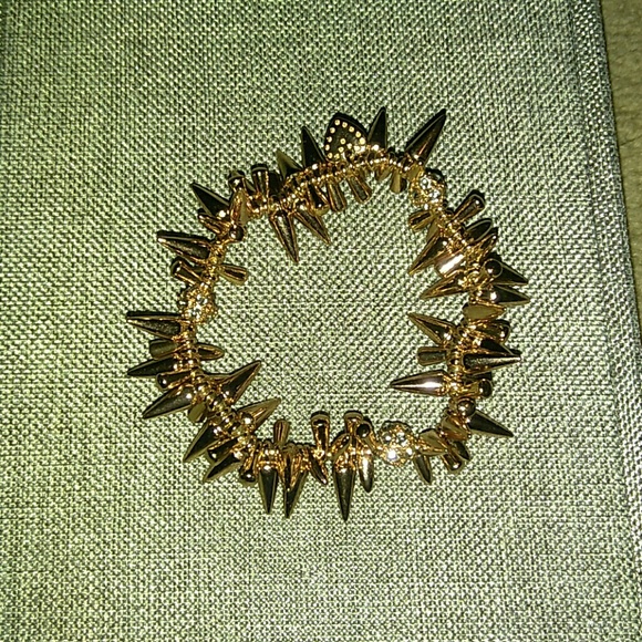 Stella and Dot cluster bracelet