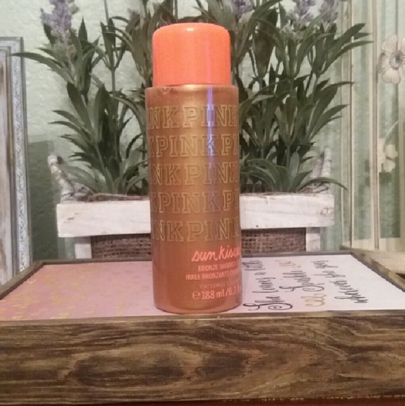 VS Pink sun-kissed bronze shimmer oil