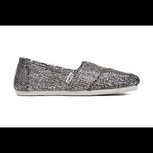 NWT TOM's Silver Glitter Wool 7.5
