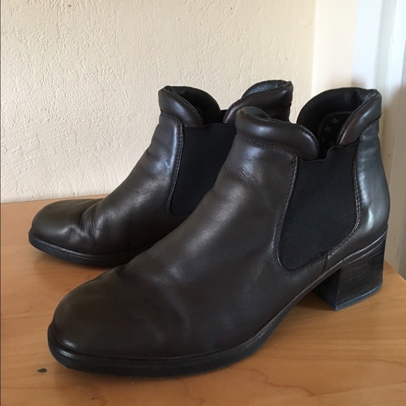 Brown shimmery slip on booties