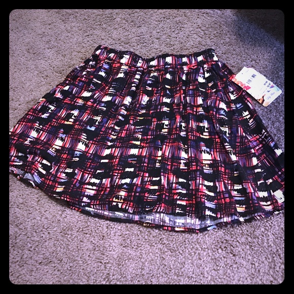 Lily White multi-colored skirt. New with tags!