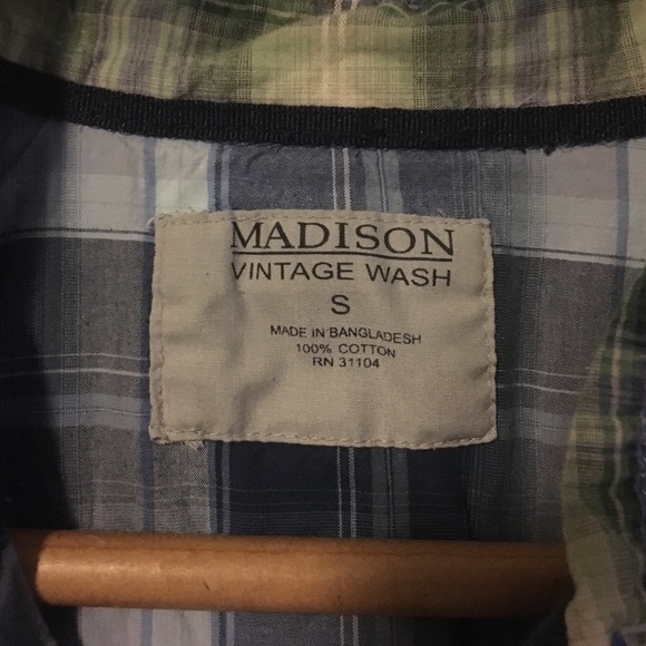 Sz. Small dark blue plaid shirt button down