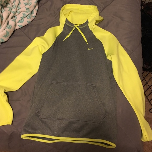 Nike sweatshirt - Picture 1 of 1