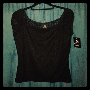 Black lace crop