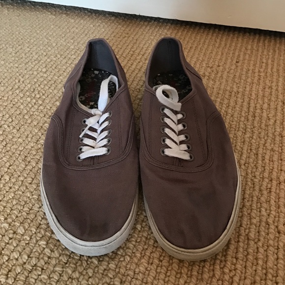Taupe Ked
