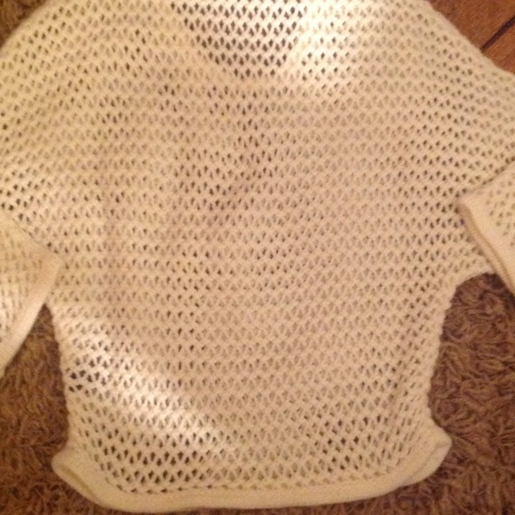 Crocheted sweater - Picture 3 of 3