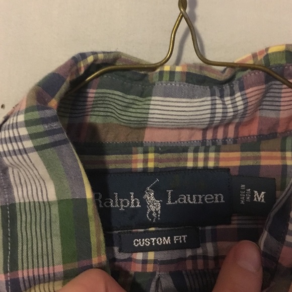 Men's sz medium button down shirt