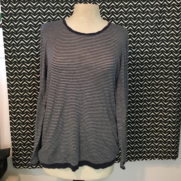 GAP women's pull over striped sweater