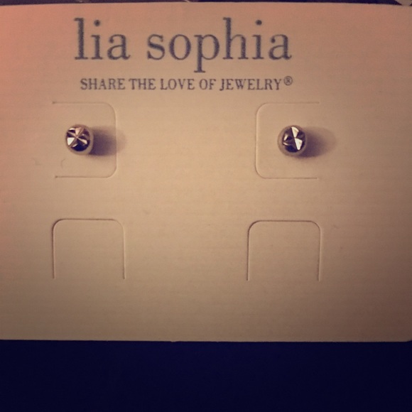 Lia Sophia traditional earrings silver