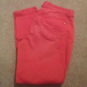 Soft stretchy crops