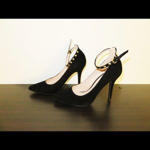*LAST CHANCE*Black Velvet Studded Heels