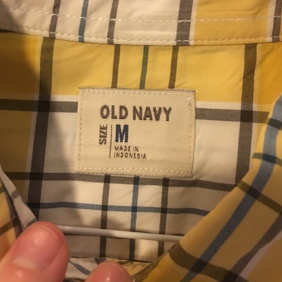 Men's sz medium yellow plaid button down shirt