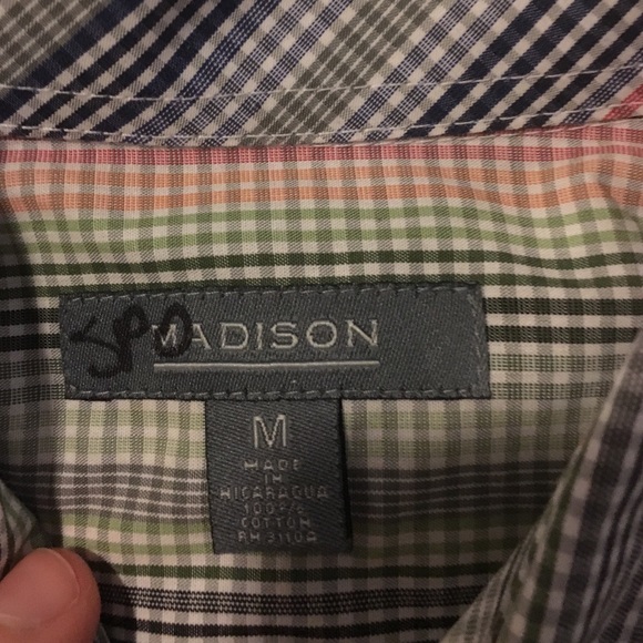 Sz. Medium men's button down shirt