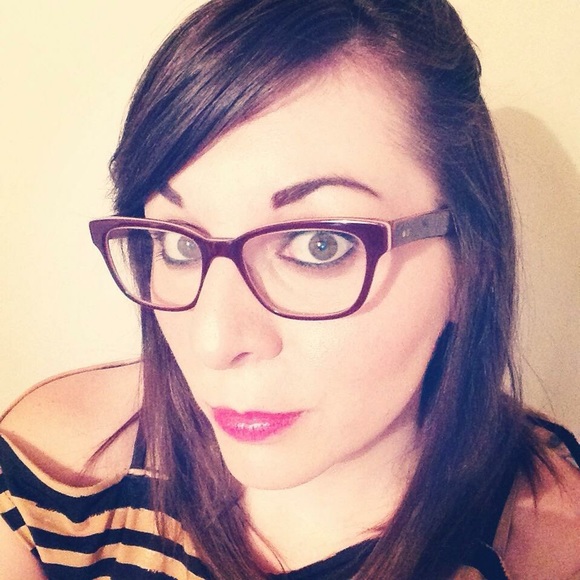 Meet your Posher, Courtney